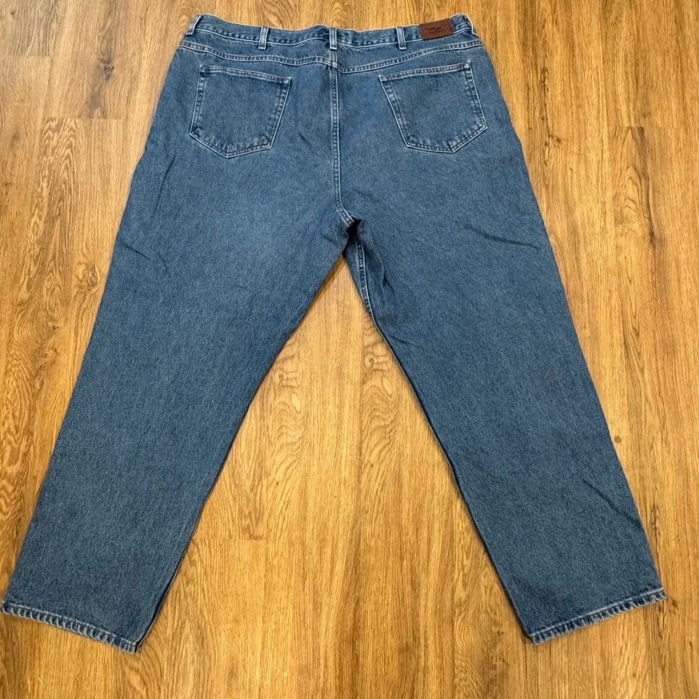 LL Bean Relaxed Fit Mens 46x32 Blue Medium Wash Cotton Straight Jeans 134770